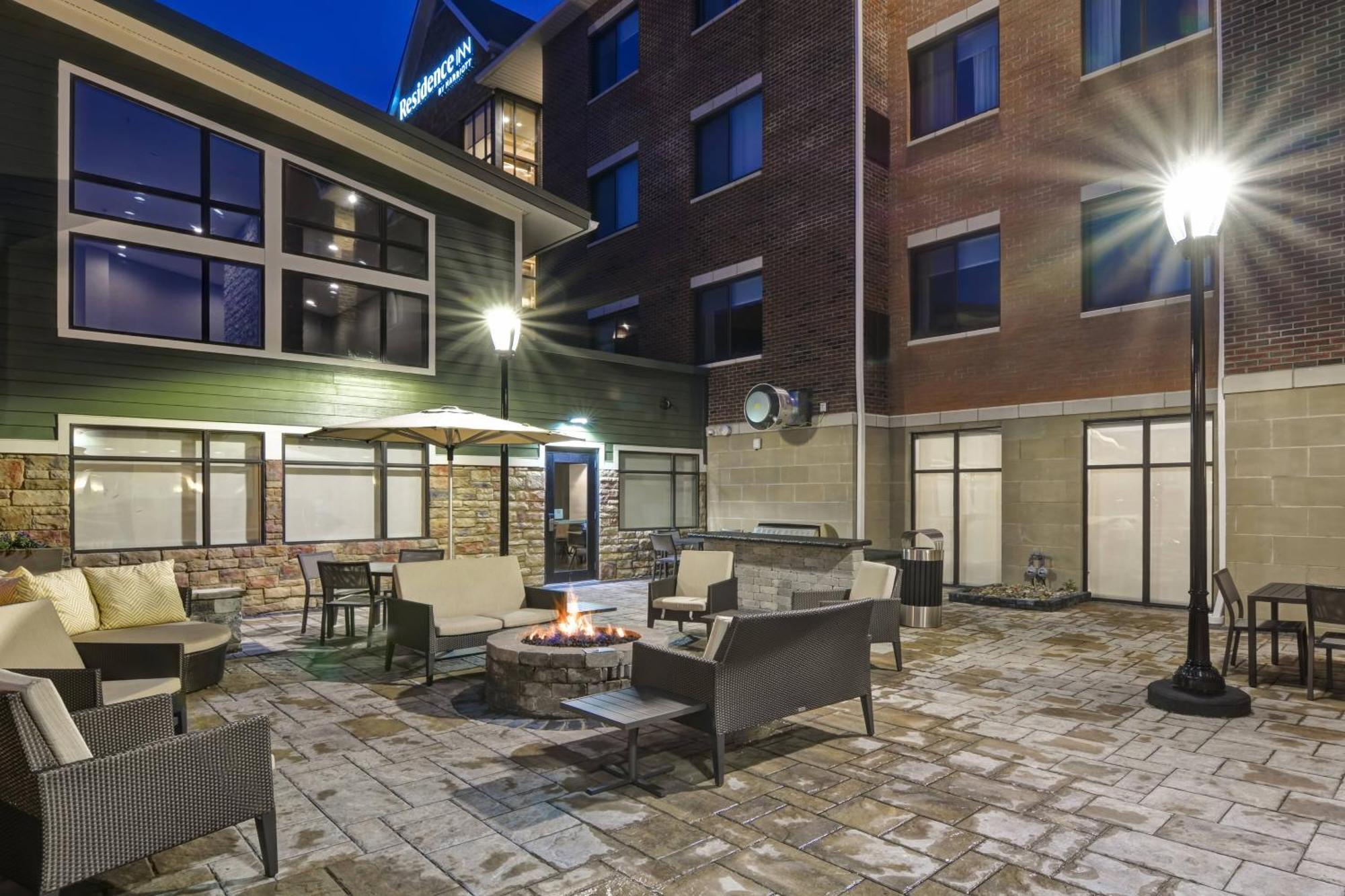 Residence Inn By Marriott Cleveland Airport/Мидълбърг Хайтс Екстериор снимка